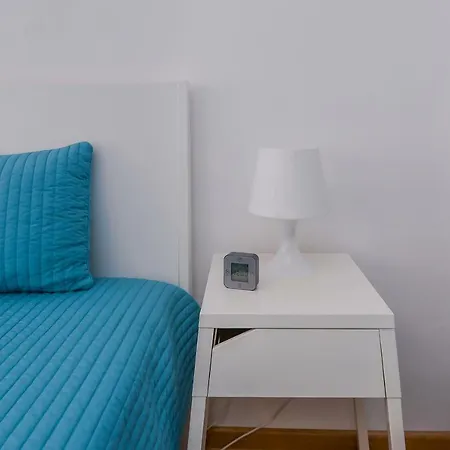 Apartment La Dolce Vita - Beautiful Studio On Gurgulyat Street
