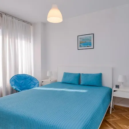 Apartment La Dolce Vita - Beautiful Studio On Gurgulyat Street