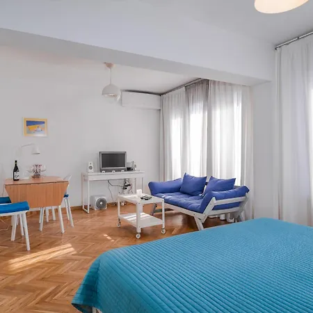 La Dolce Vita - Beautiful Studio On Gurgulyat Street Apartment Sofia